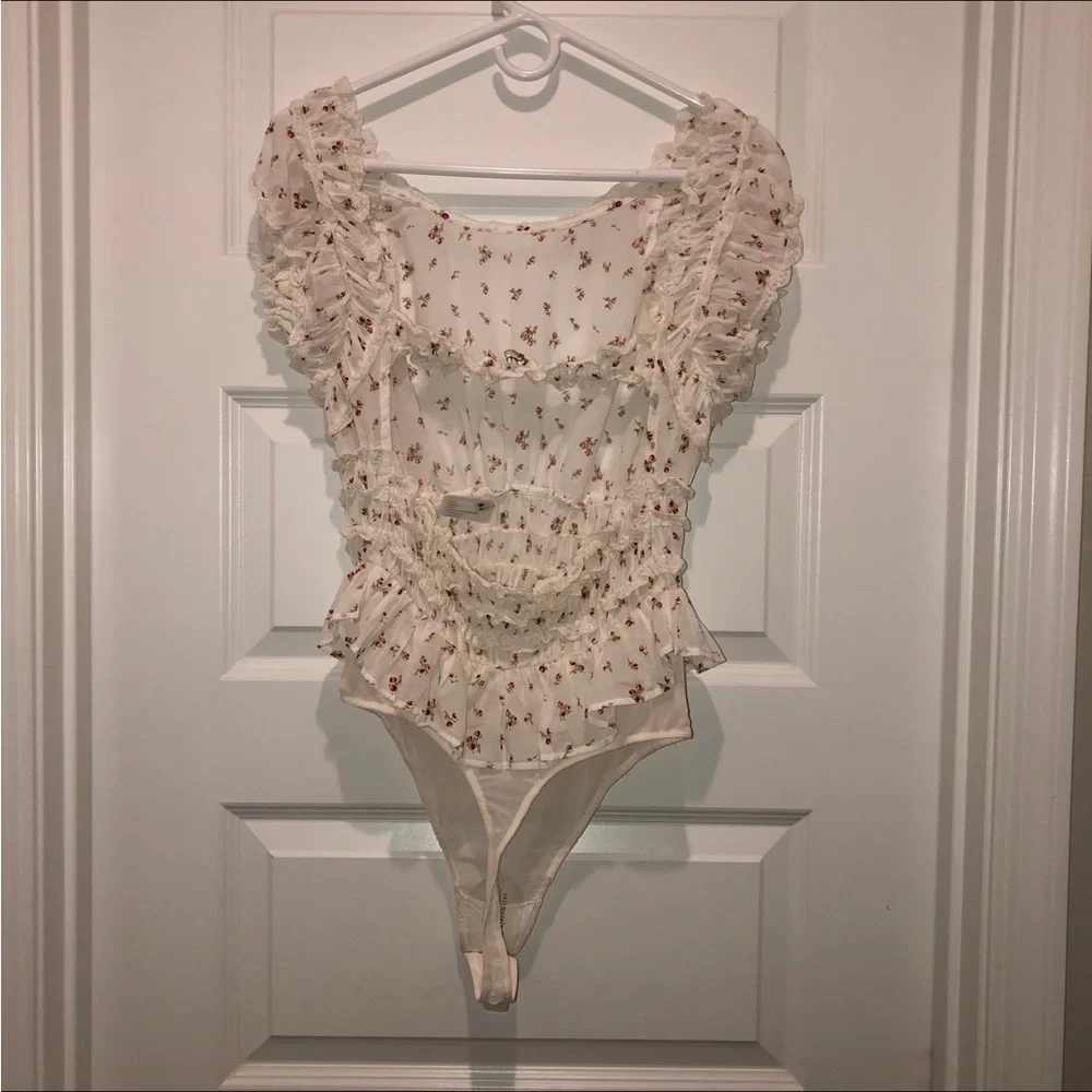 Intimately by Free People Juliet Boho Cottagecore Ruffled Printed Bodysuit sz M